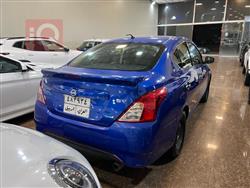 نيسان فيرسا